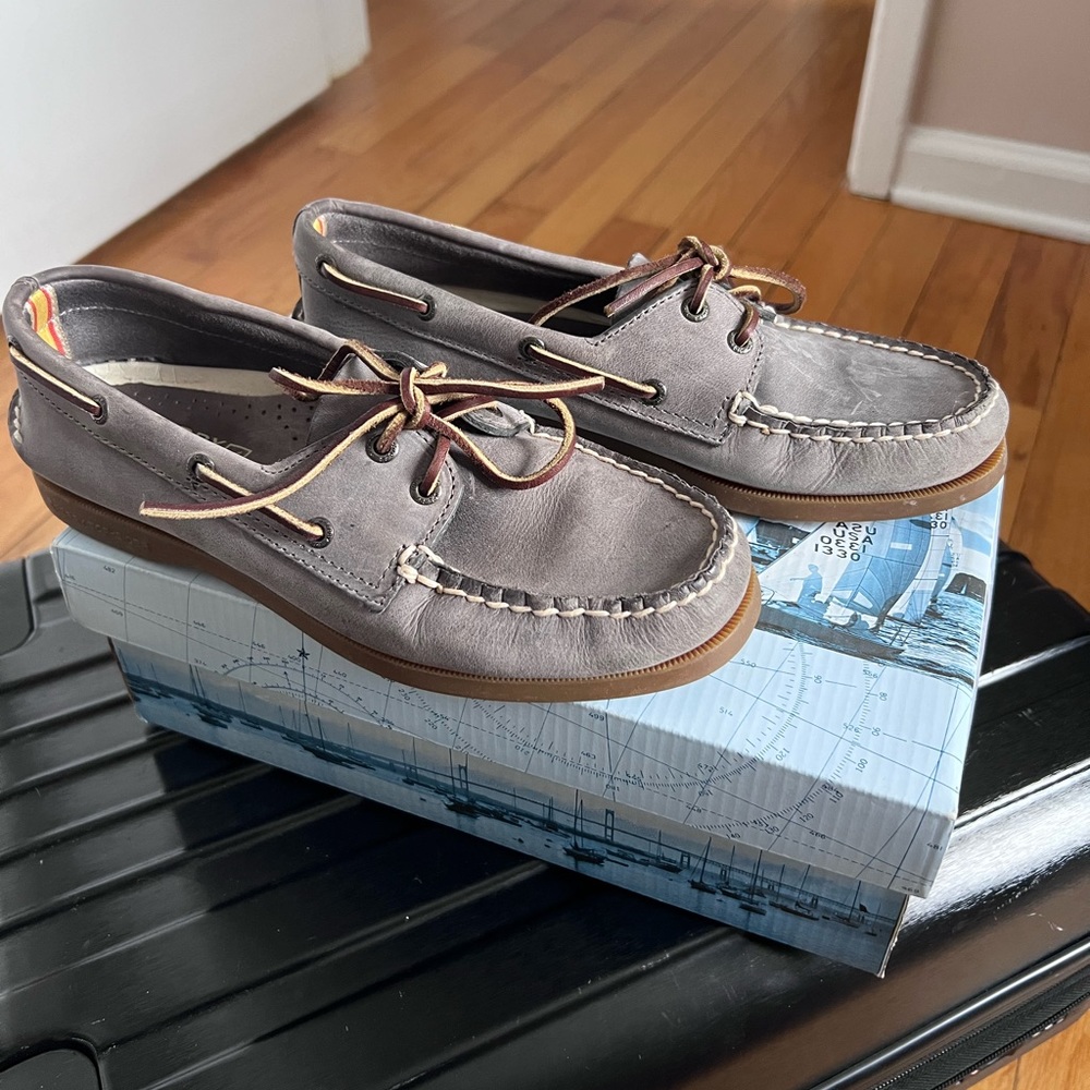 Sperry Top Sider J.Crew Exclusive Style Boat Shoe Size 8